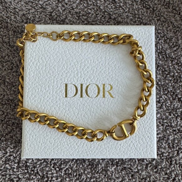 Gold Dior Chain Necklace - Picture 1 of 3